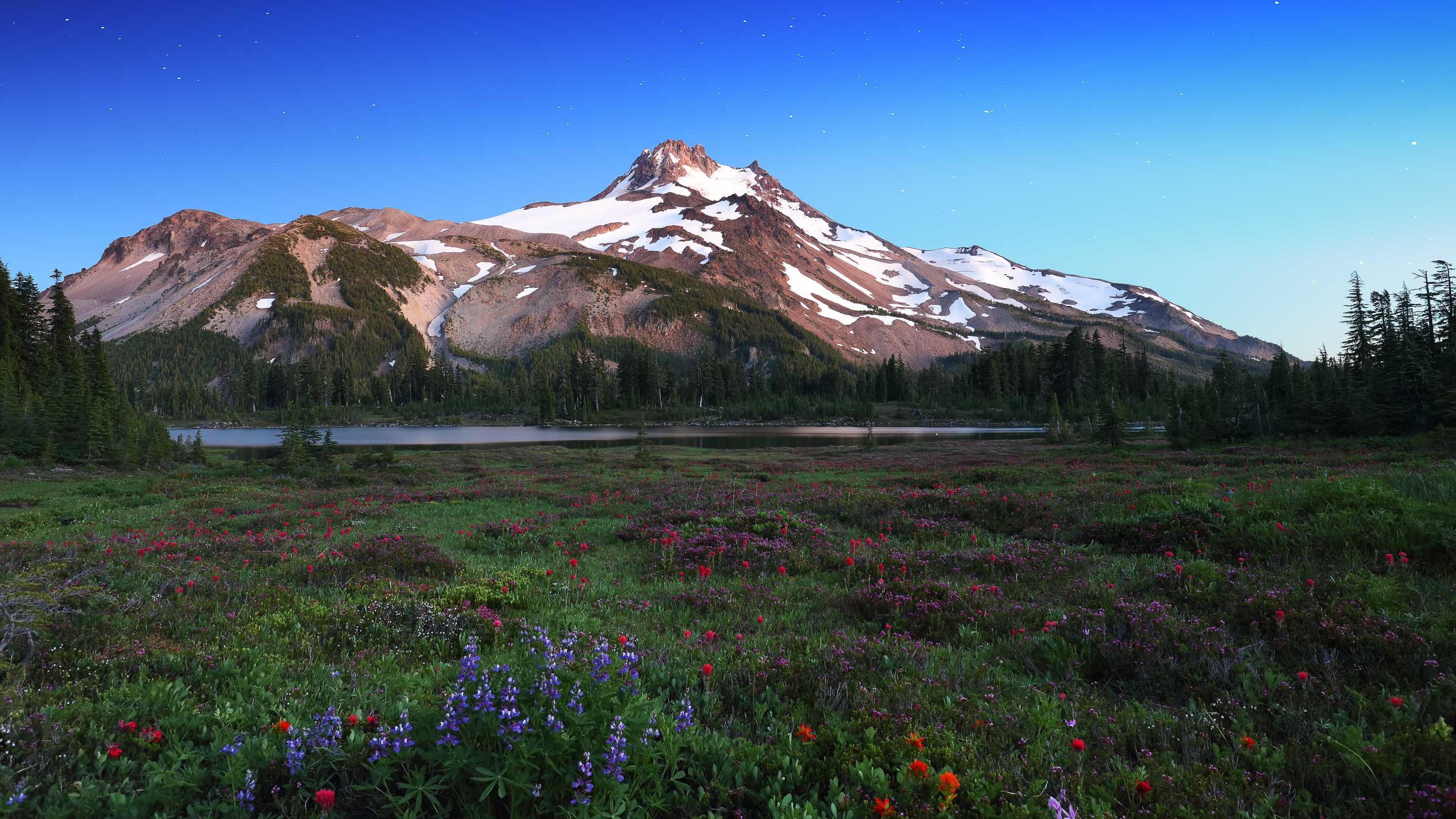 Dämmerung am Russel Lake im Mount Jefferson Park