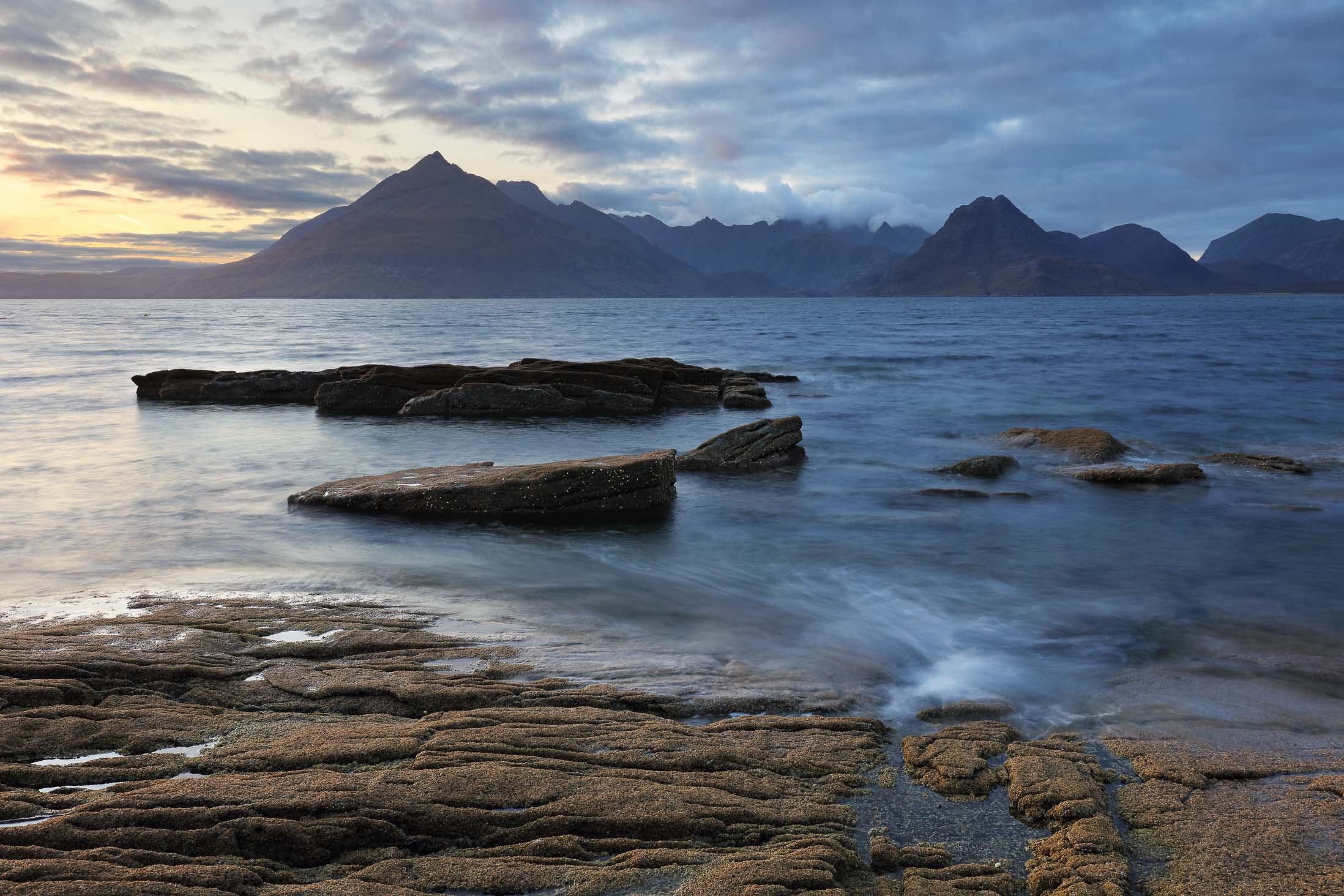 Steine am Strand von Elgol