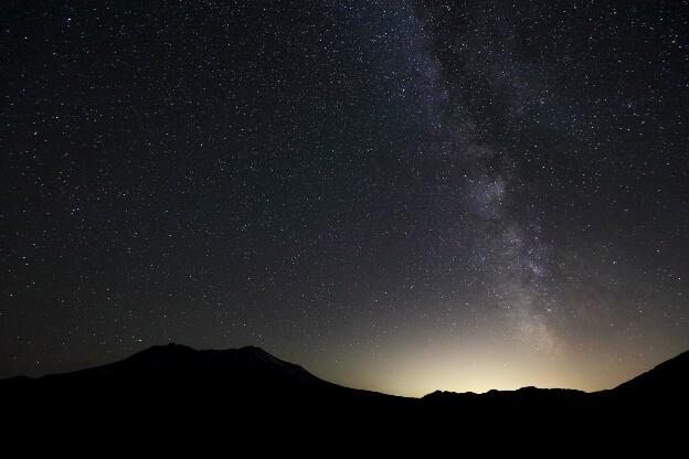 Milkyway over Mt. St. Helens